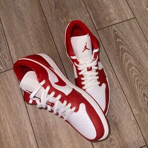 JORDAN ONE LOW GYM RED